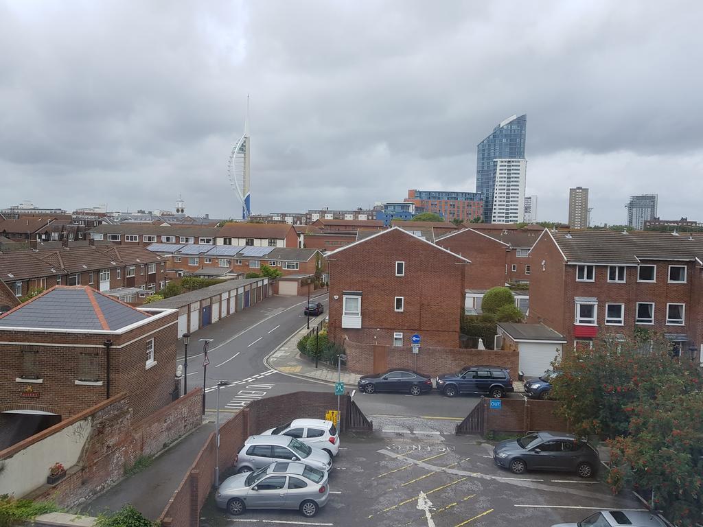 Braganza House Daire Portsmouth Dış mekan fotoğraf